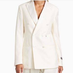 HOMMEGIRLS Tuxedo Blazer in off white